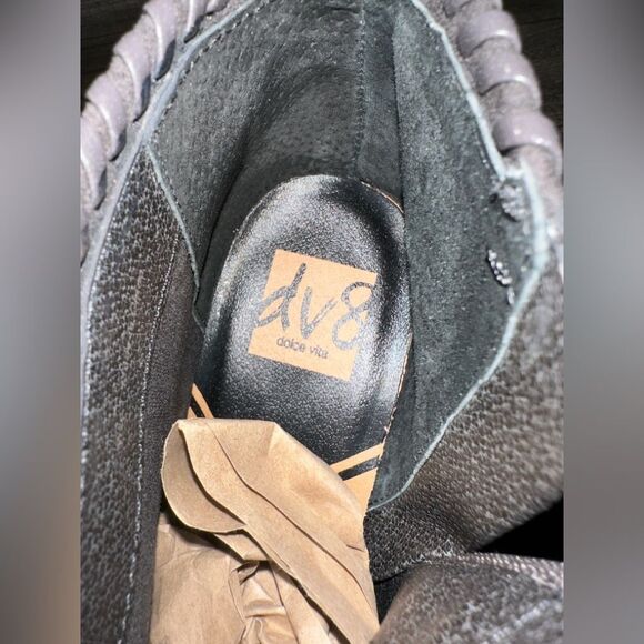 DV8 Dolce Vita Faux Suede Whipstitch Side Zip Judey‎ Heeled Ankle Bootie Size 7 - Picture 8 of 8